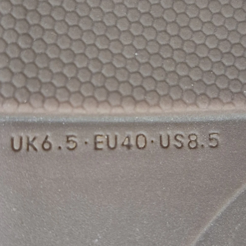 FitFlop Women's Tan Ballet Flats - Picture 13 of 13